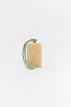 Load image into Gallery viewer, Coast Soap on a Rope – Invigorating Sea Kelp &amp; Fennel Shower Bar
