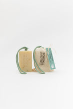 Load image into Gallery viewer, Coast Soap on a Rope – Invigorating Sea Kelp &amp; Fennel Shower Bar
